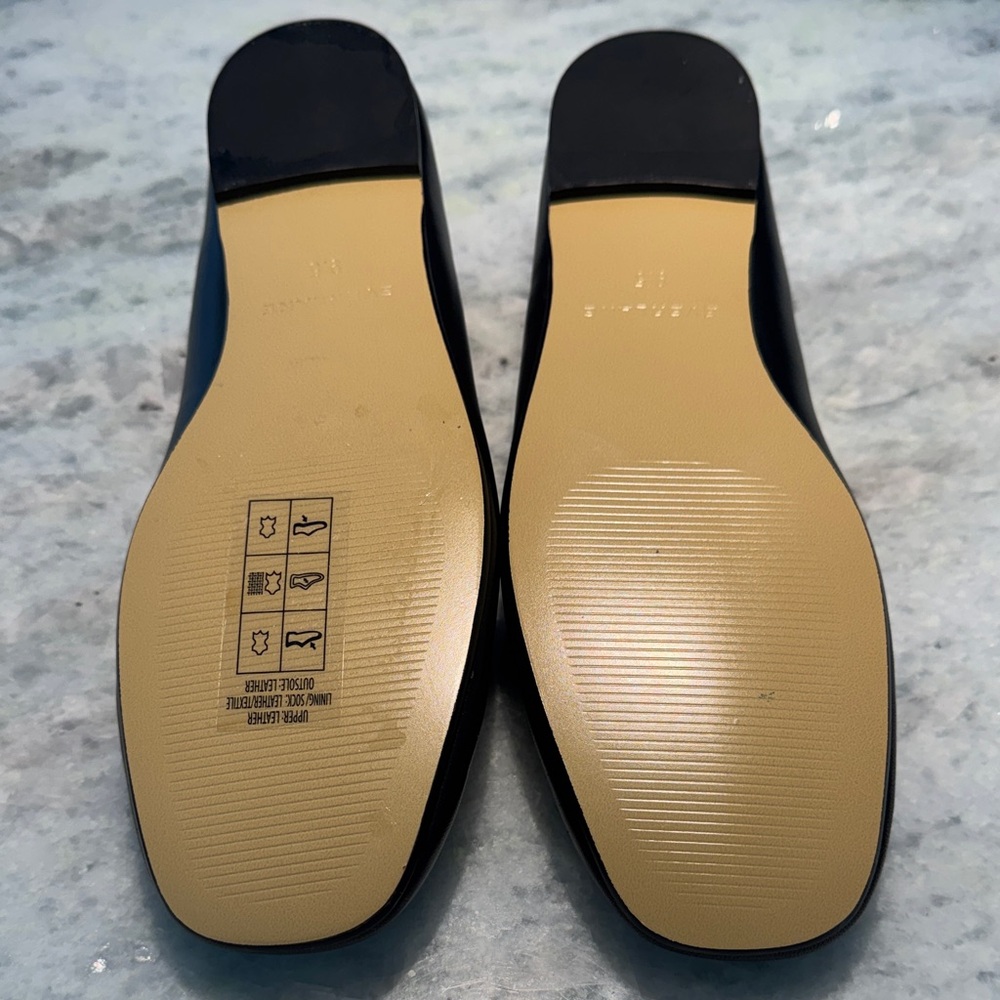 Classic Black Ballet Flats with Strap - Picture 2 of 5